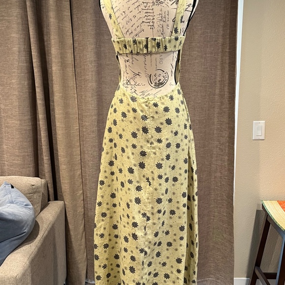 VRG GRL, maxi, open back, size 4 - Picture 2 of 5